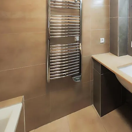 In Saint-laurent-de-la-ca Prázdninový dům *