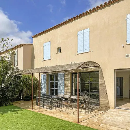 Holiday home In Saint-laurent-de-la-ca