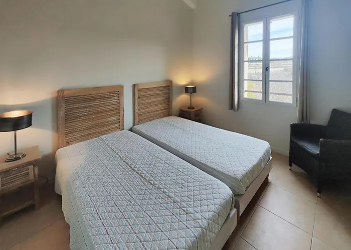 Feriehus In Saint-laurent-de-la-ca *